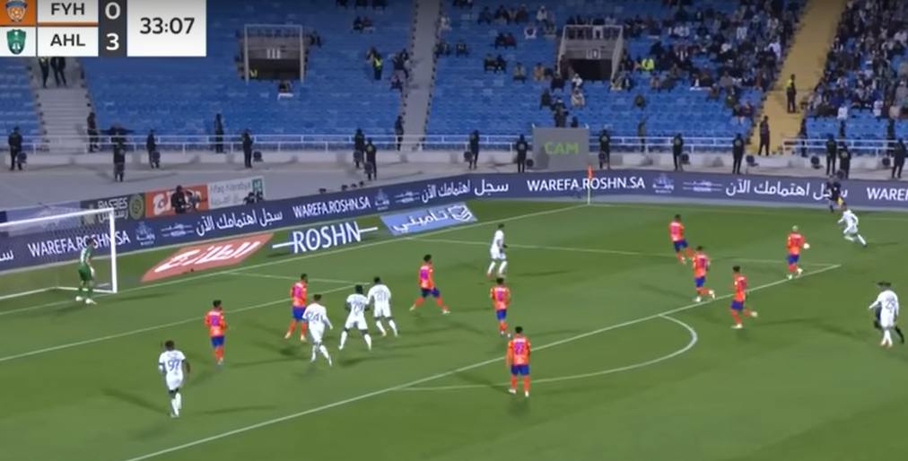 How Al-Ahli use Riyad Mahrez to isolate the Center-Backs?