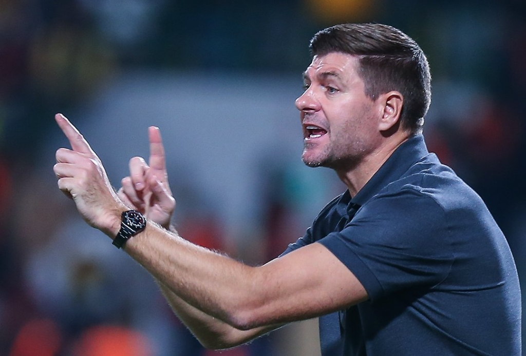 Steven Gerrard demands focus before clash with Benzema’s Al-Ittihad